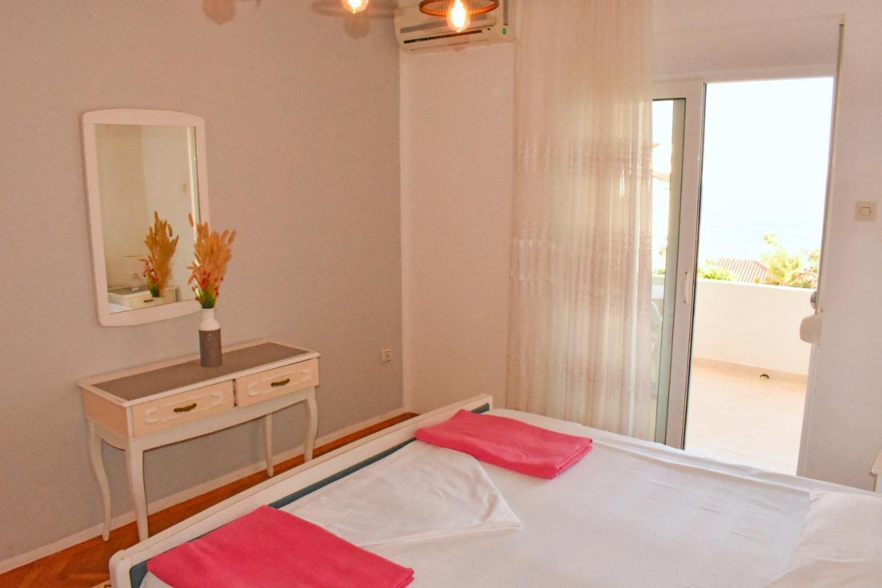 Studio Apartments Jupo Ulcinj Exterior photo