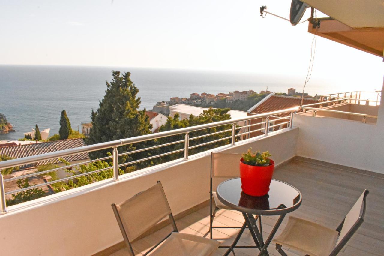 Studio Apartments Jupo Ulcinj Exterior photo